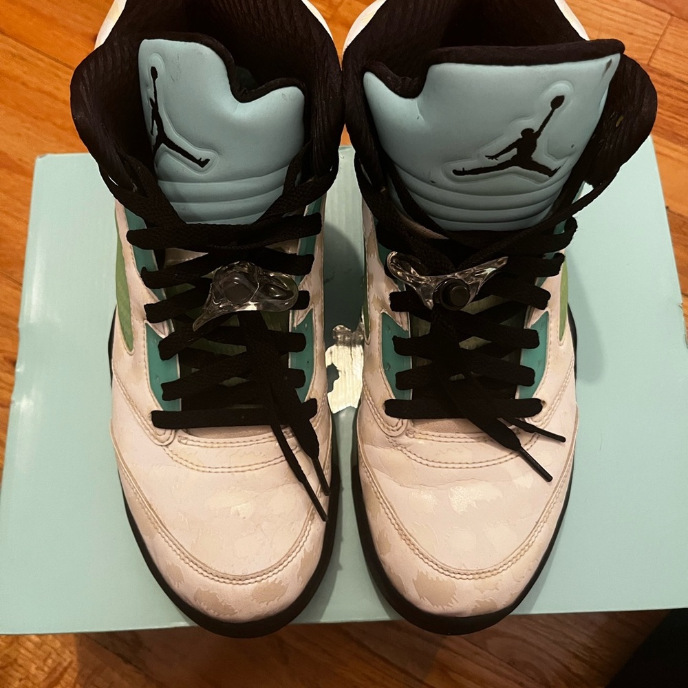 Men’s jordan 5 (original box)